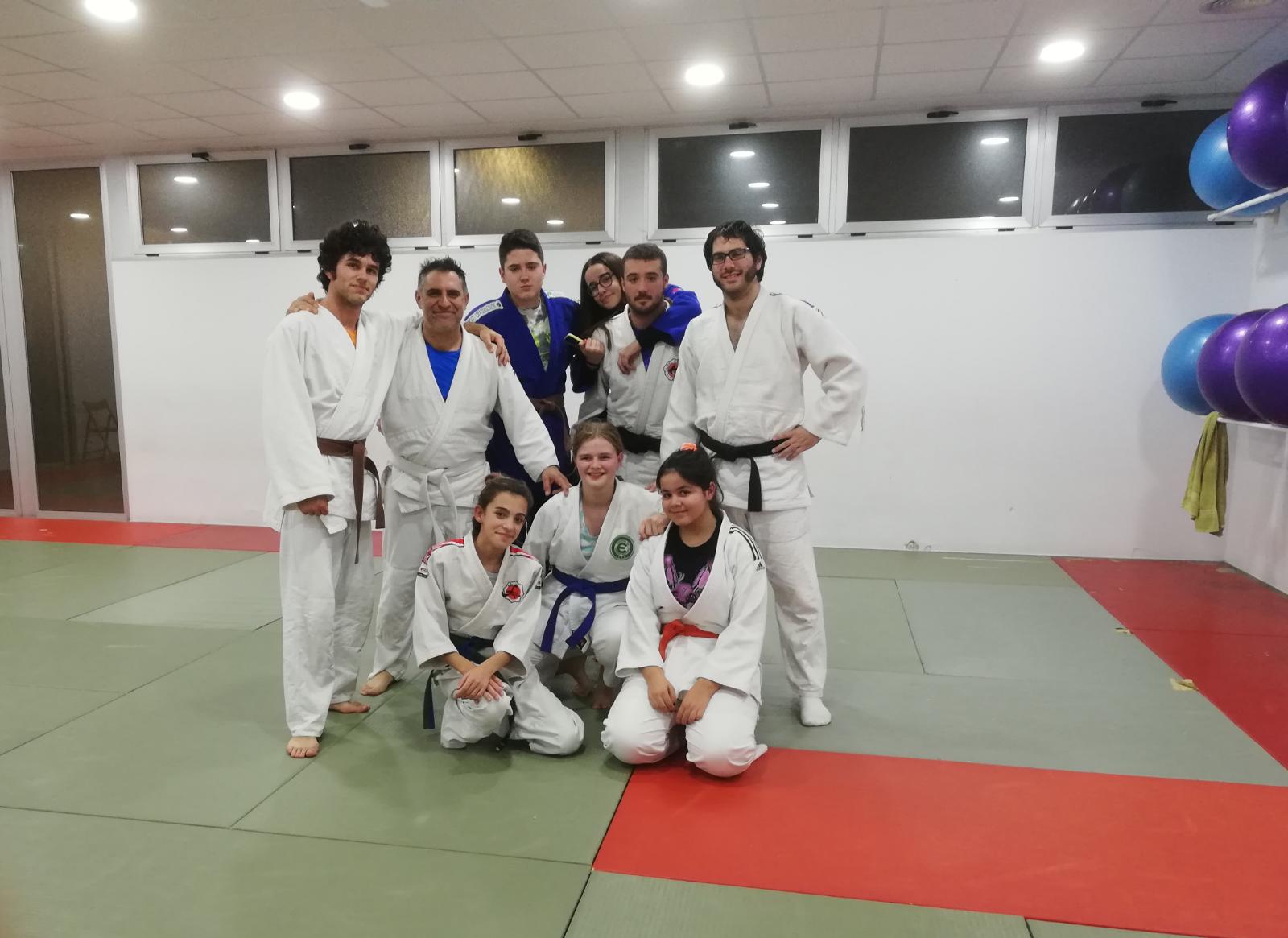 Austauschschülerin beim Judo in Alicante